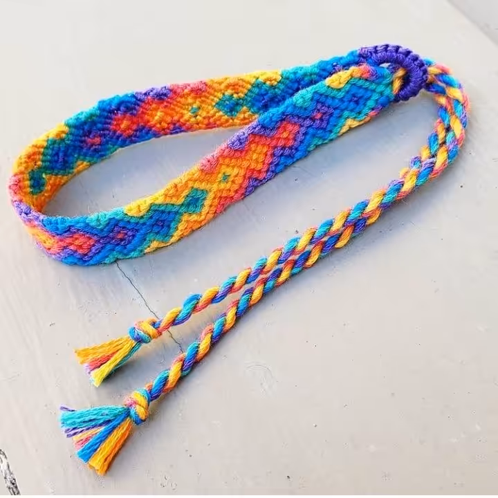 دستبند دوستی طرح شعله دستبافت رنگبندی دلخواه - اکسسوری مهری