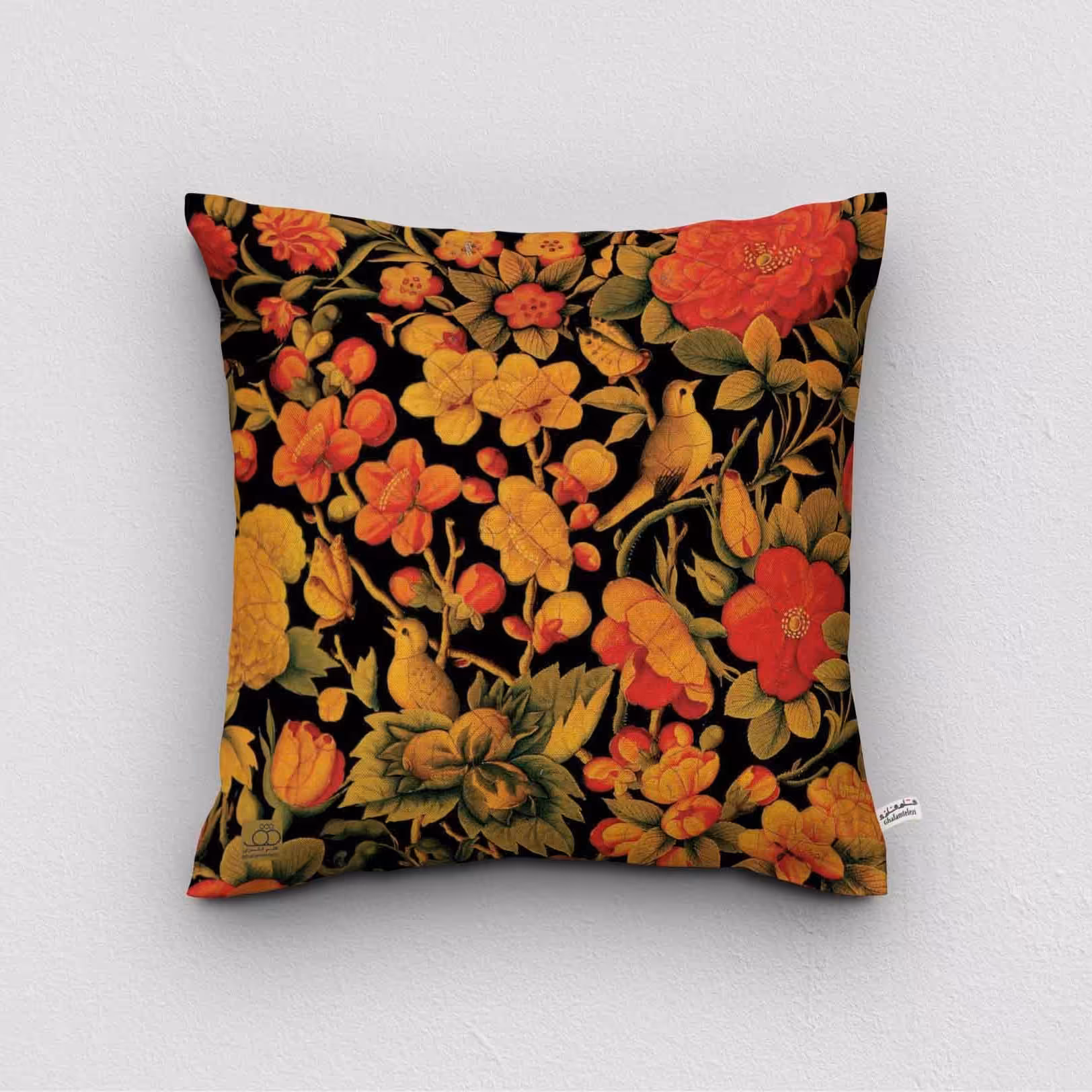 کوسن مخمل چاپی طرح چکاوک