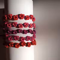 دستبند دستبافت طرح گل
