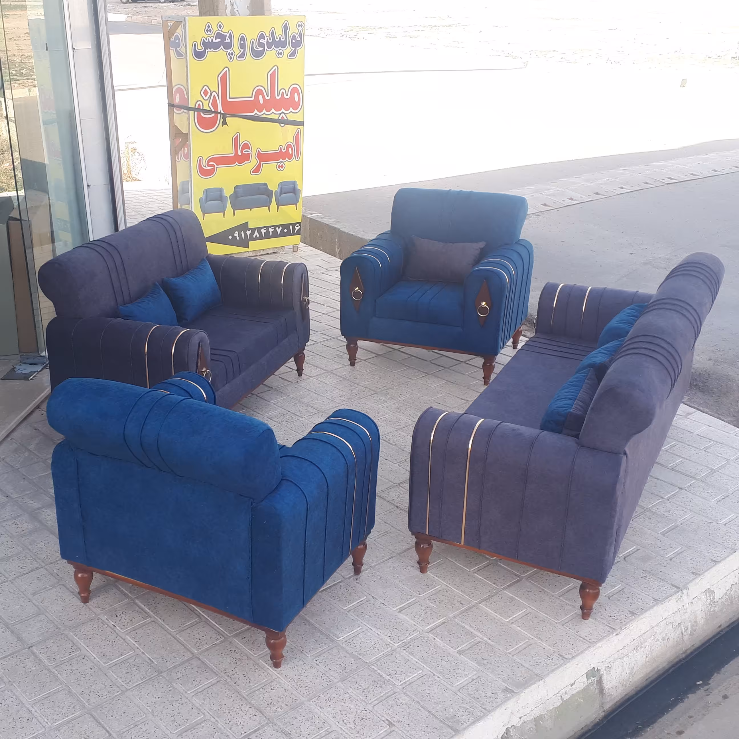 مبلمان نیو راحتی در رنگ و طرح های مختلف به انتخاب مشتری