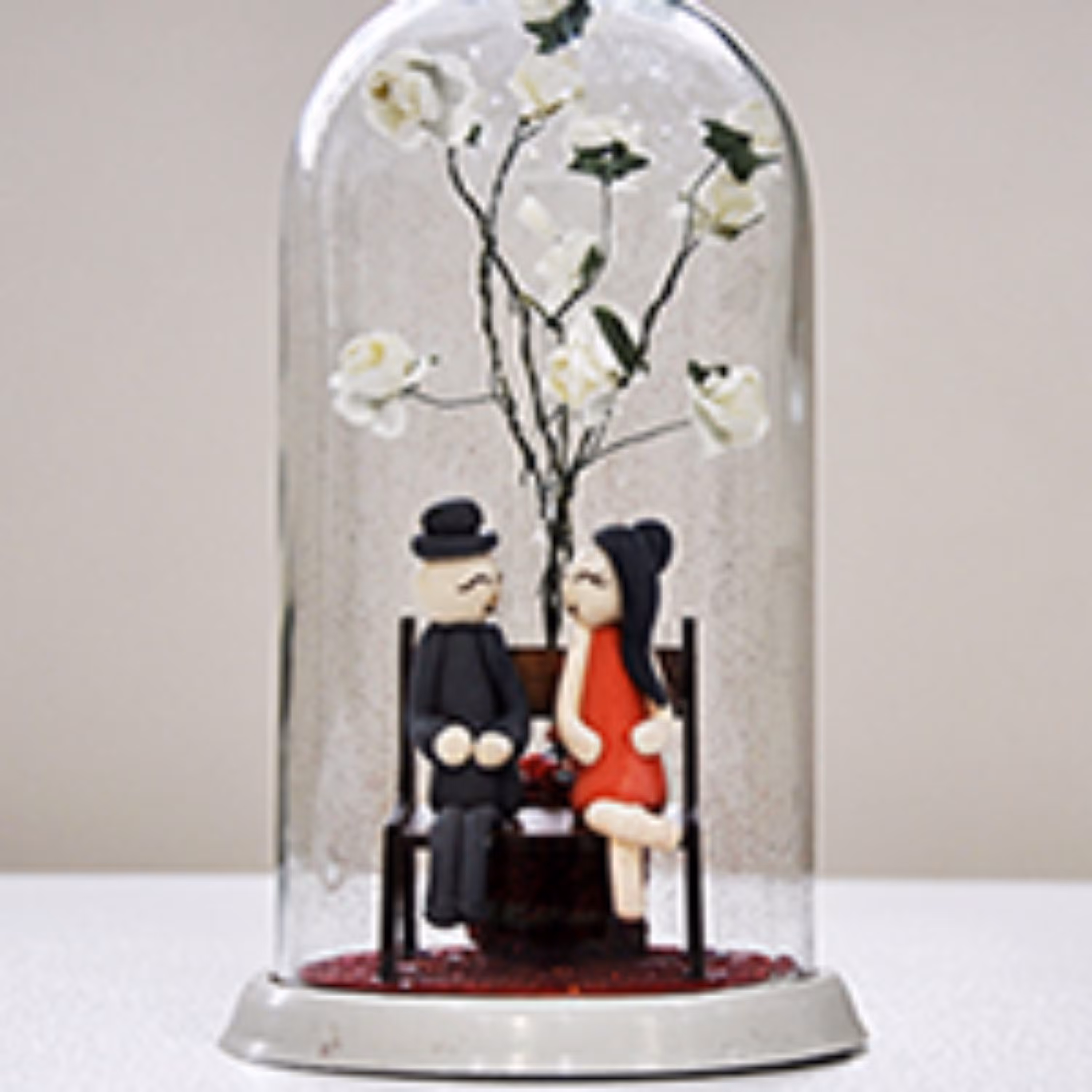 باکس عروسک شیشه