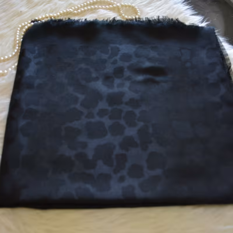 روسری مشکی طرح دار2