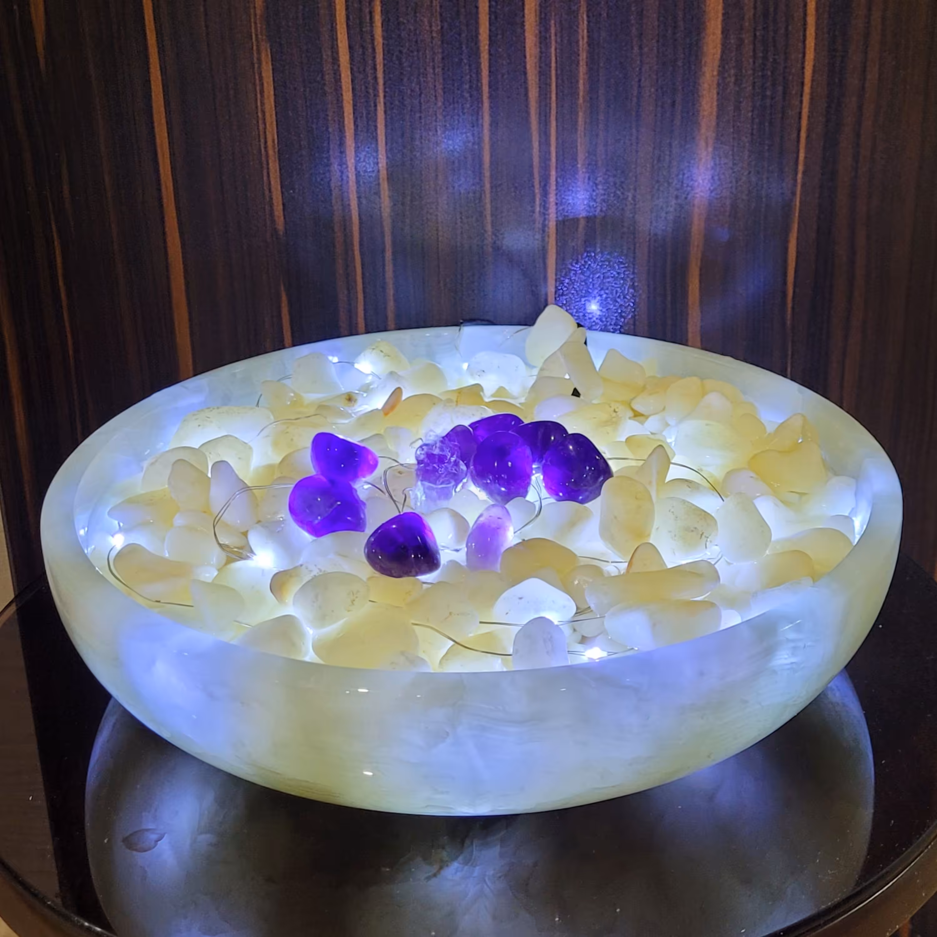 آبنما با سنگ مرمر به همراه سنگ های نیمه زینتی آمیتیست با کیفیت عالی