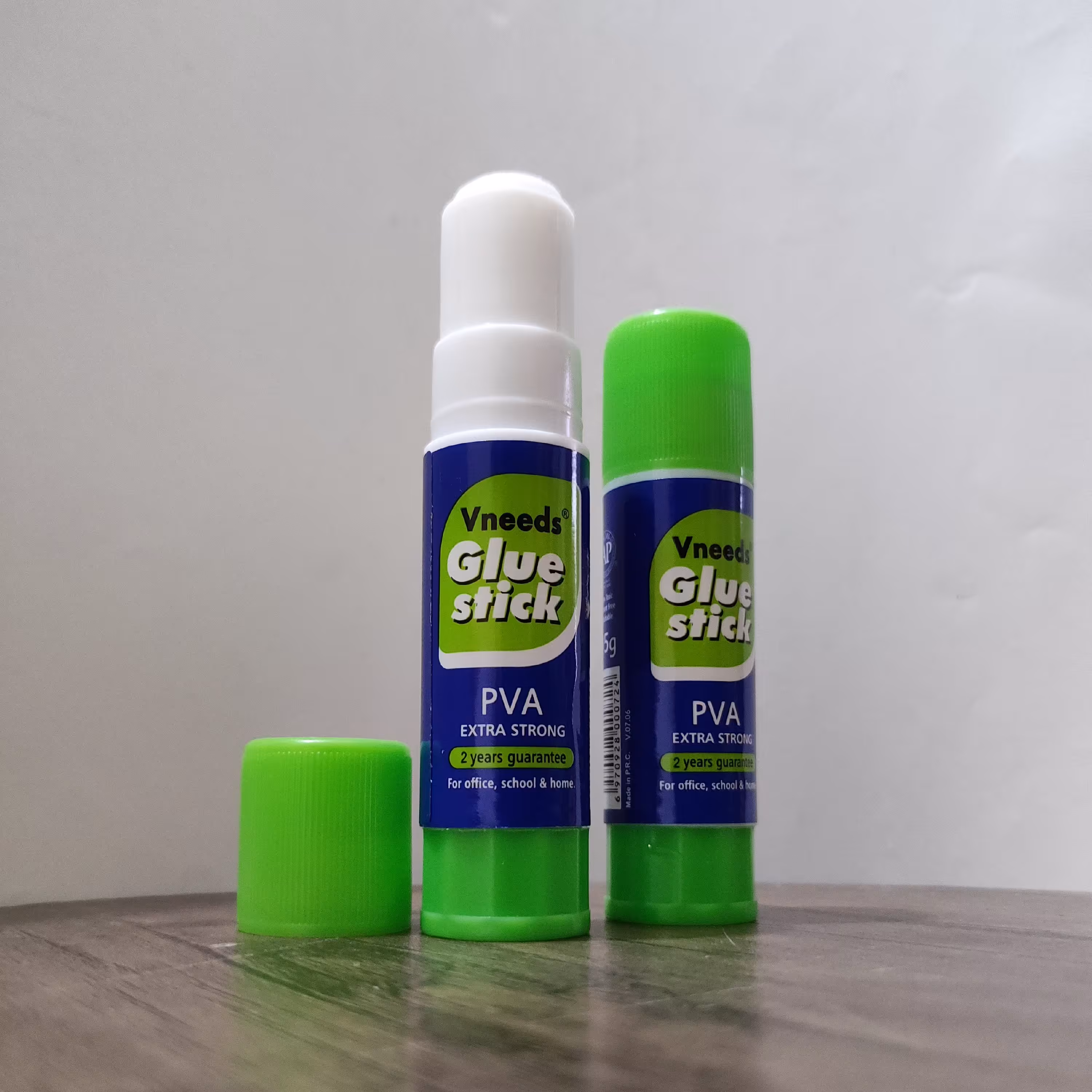 چسب ماتیکی بزرگ 15گرمی قابلیت چسباندن انواع کاغذ و کاغذرنگی