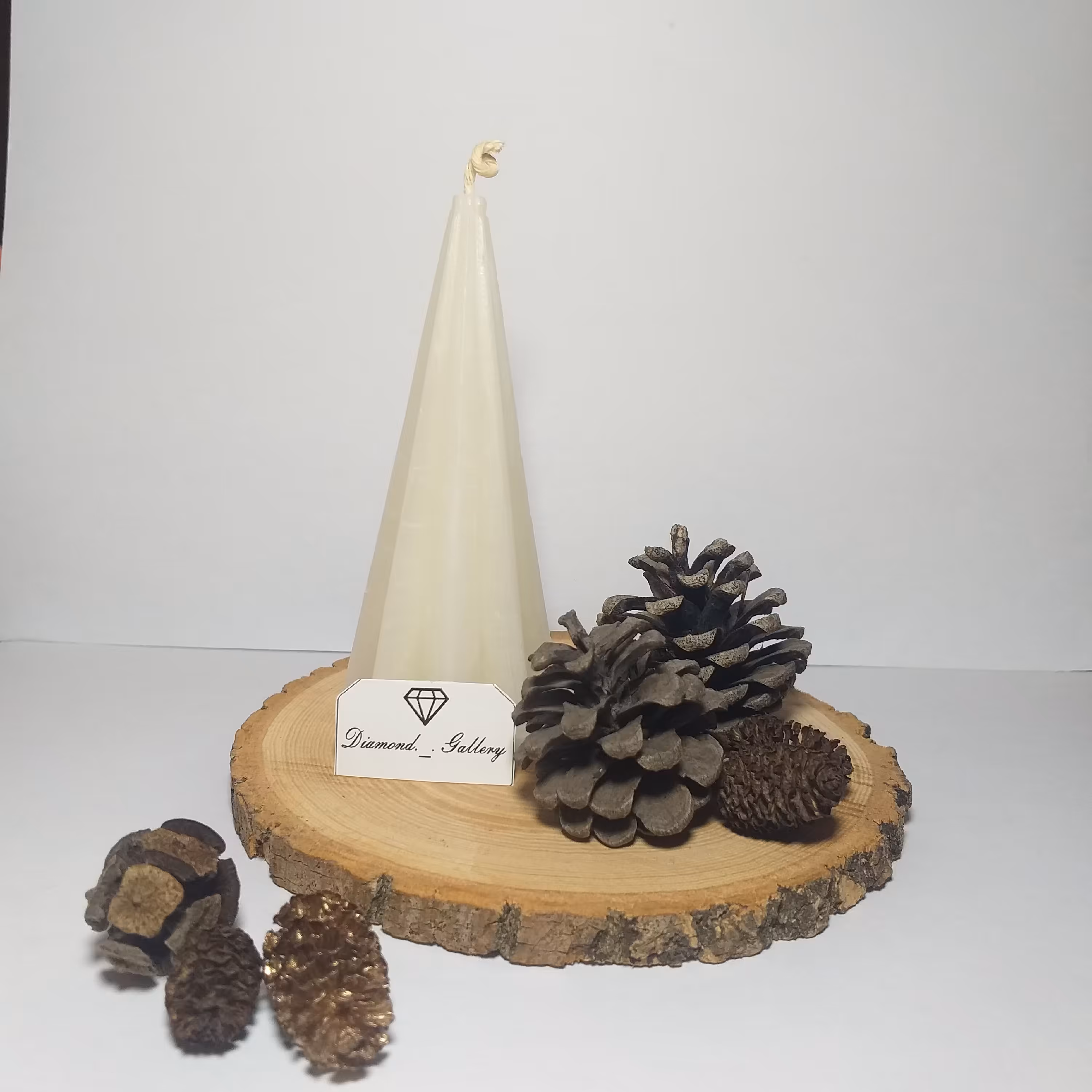 شمع مخروطی  بلند ساده در رنگ های مختلف 