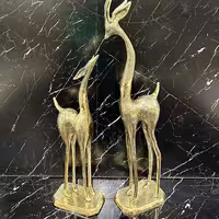 مجسمه مهر مادری ،کاری متفاوت و زیبا ،جنس برنز،ارتفاع غزال بزرگ 70کوچک 50سانت