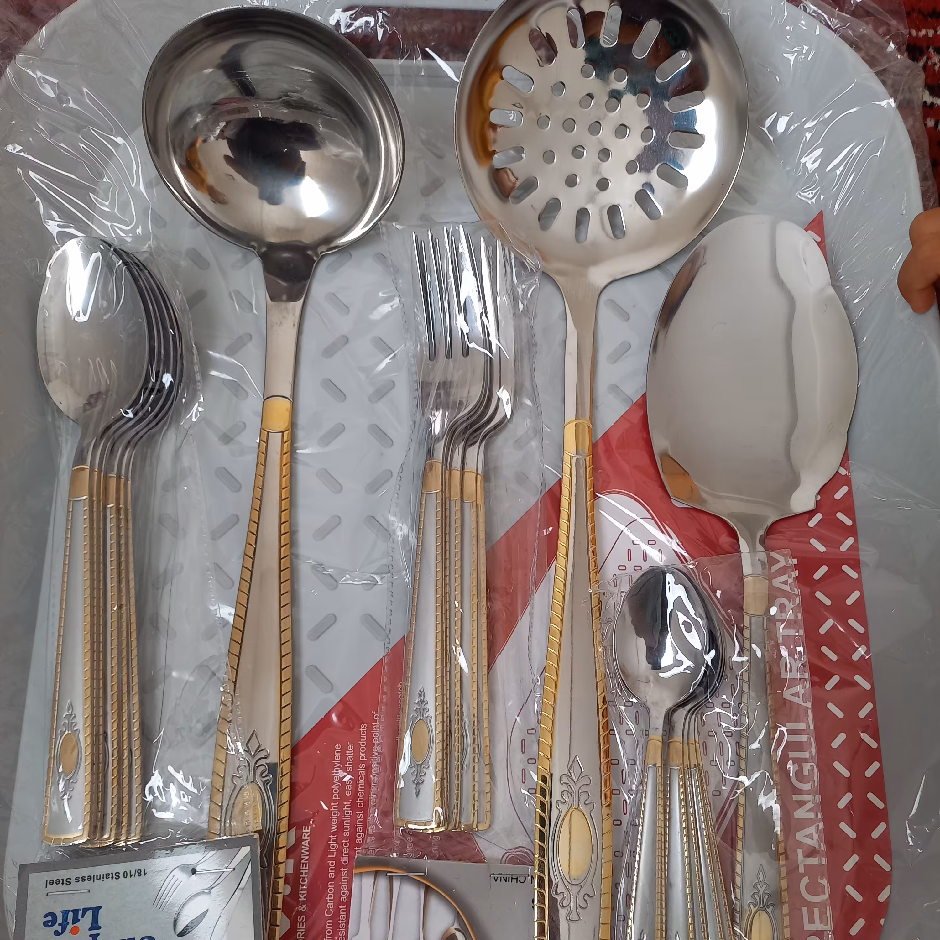 سرویس 24 نفره قاشق چنگال یونیک لایف 