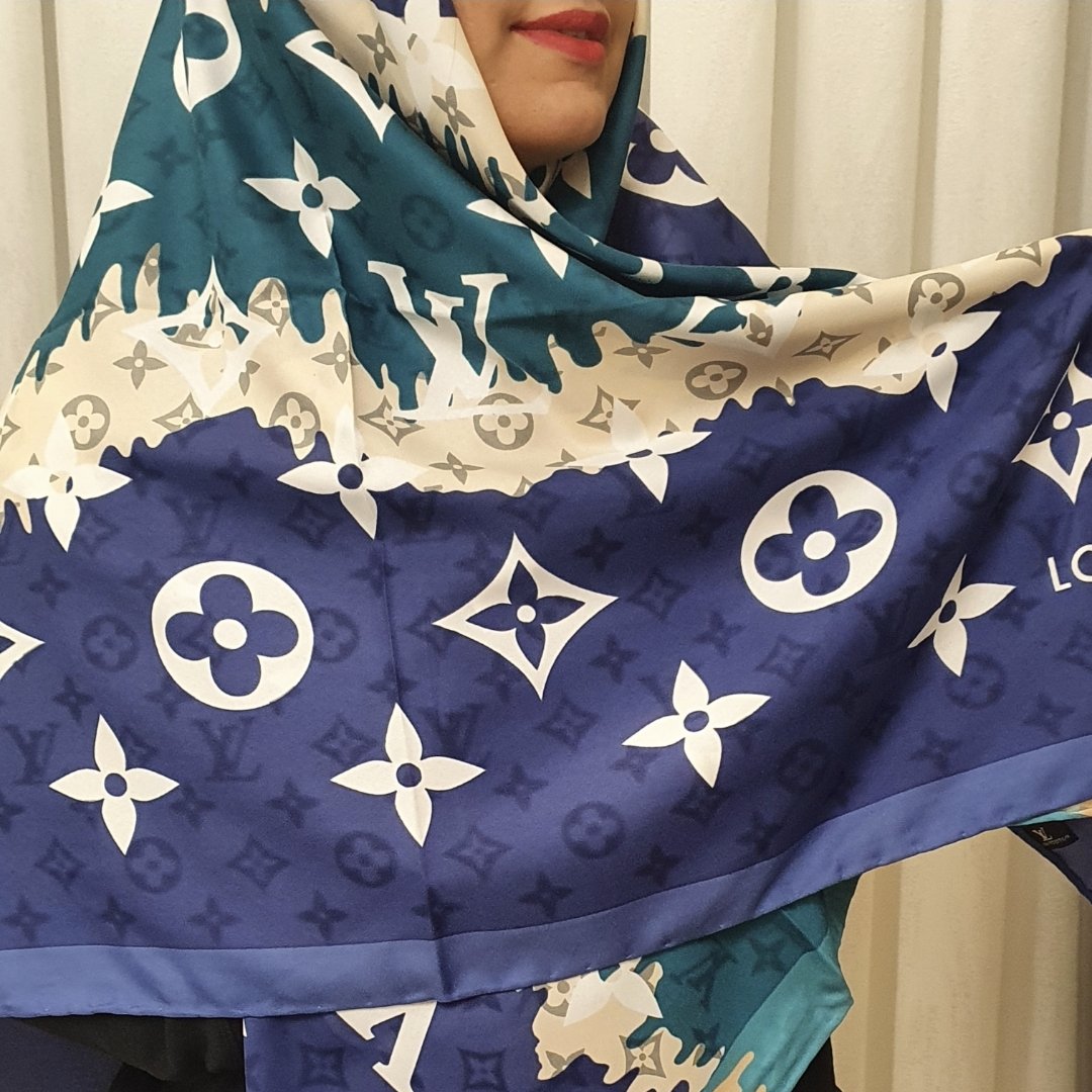 روسری تیویل دور دست دوز