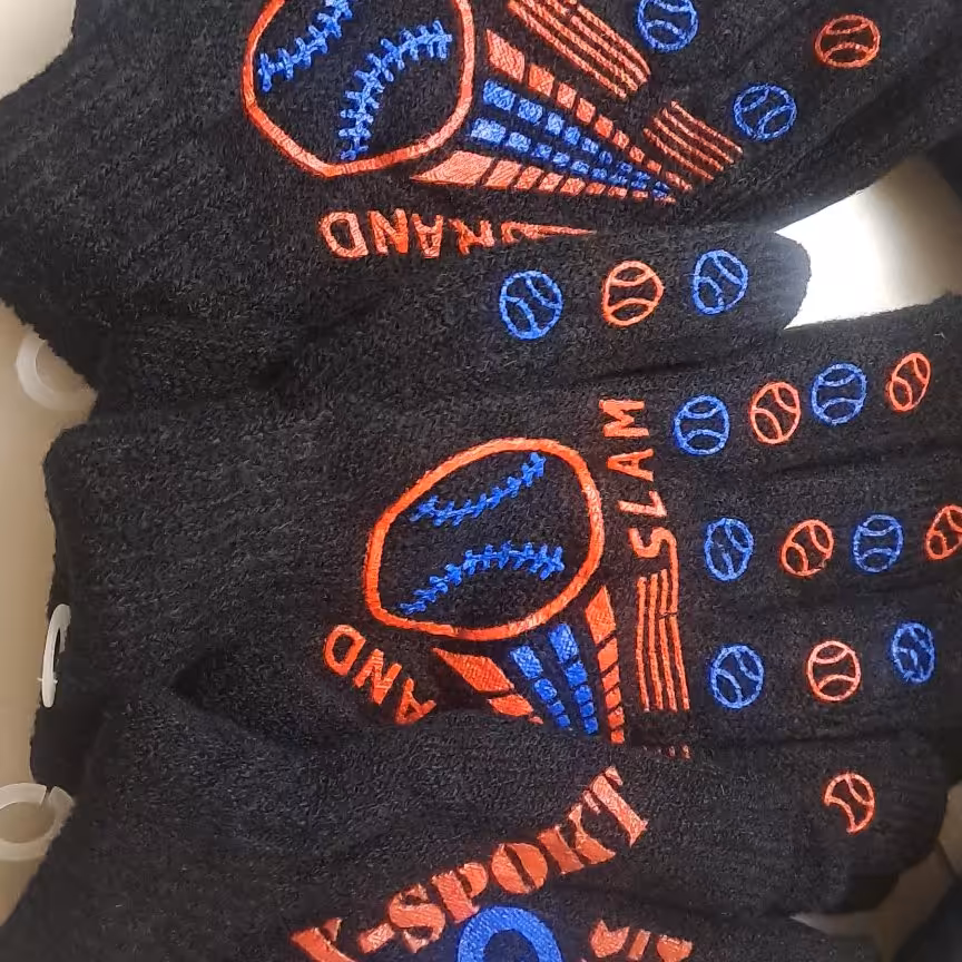 دستکش  بچه گانه