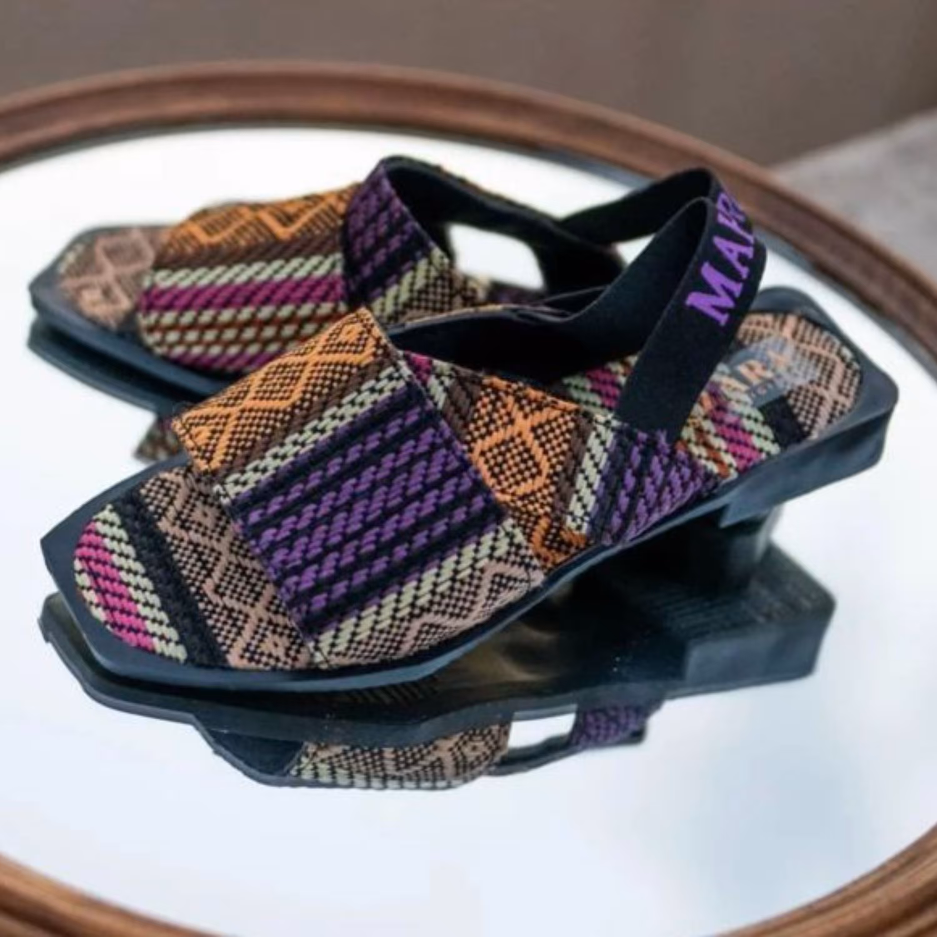 صندل . روفرشی . اسلیپر زنانه . صندل زنانه 