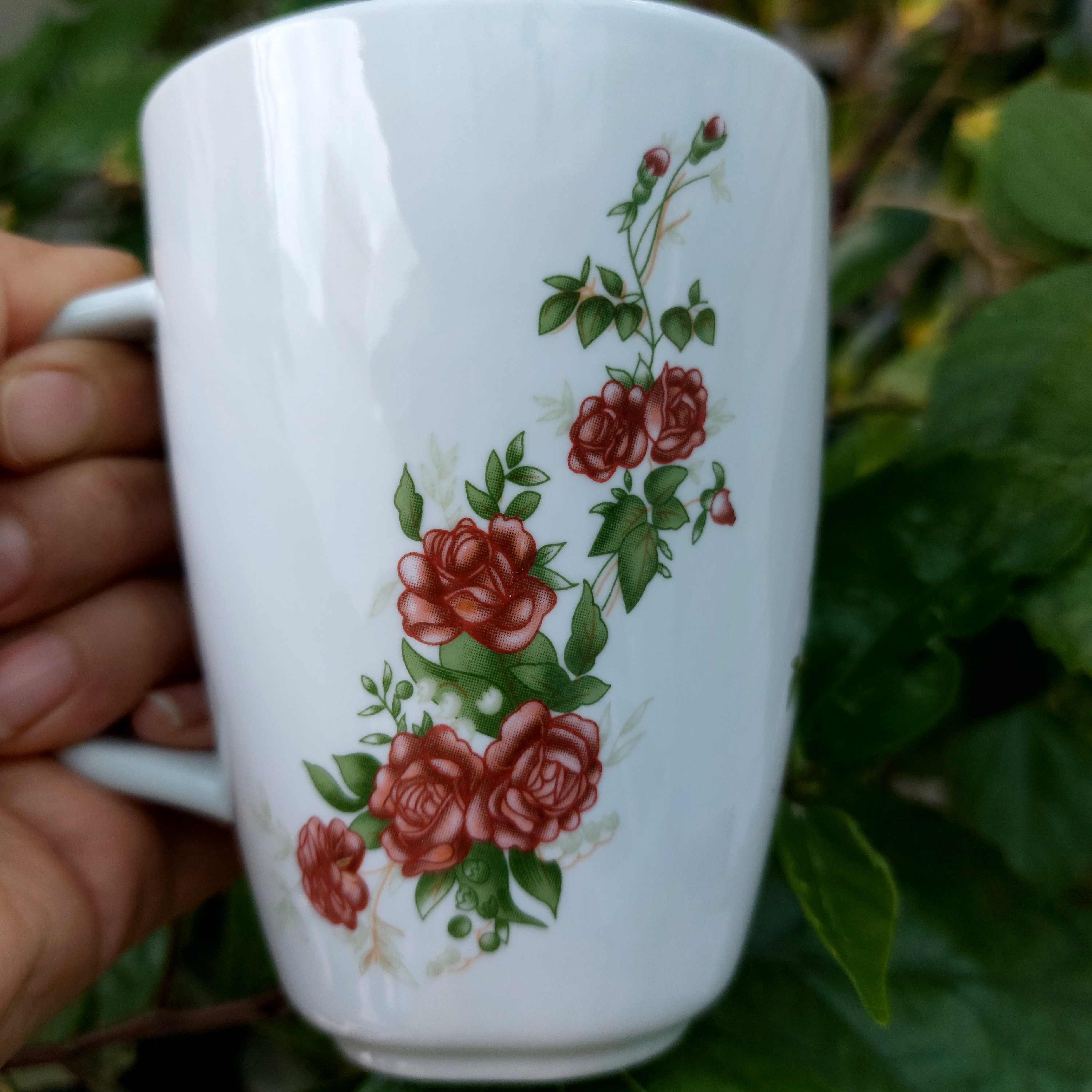 لیوان گلسرخی چینی