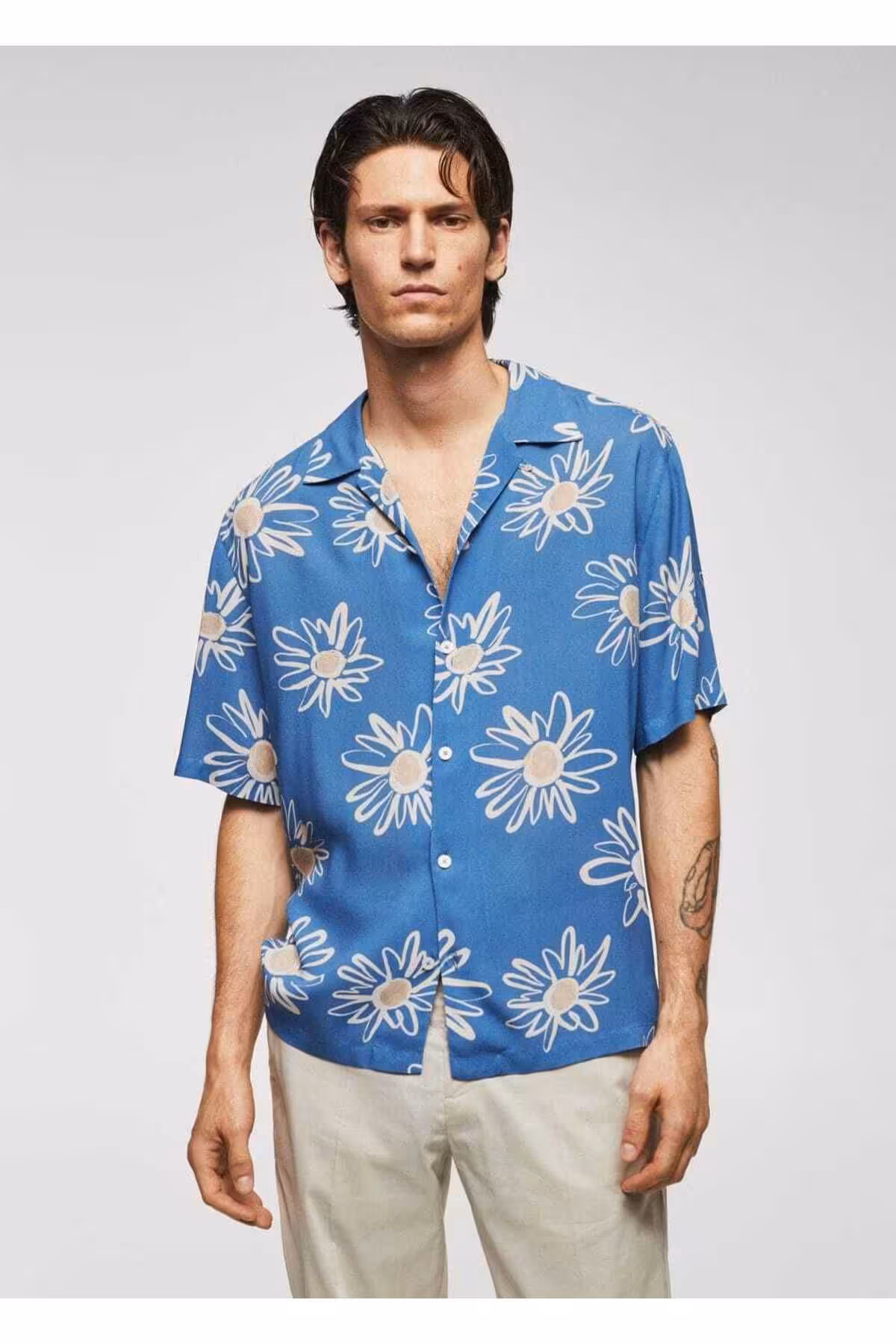 پیراهن / بلوز دکمه دار آبی مردانه یقه بولینگ با گل الگوی MANGO Man