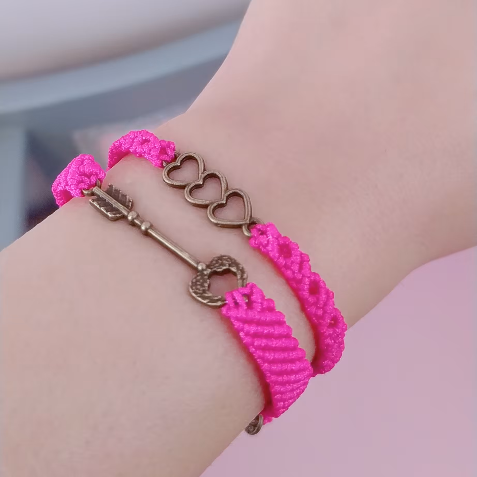 دستبند صورتی اسپرت قابلیت تغییر سایز بهترین نخ دستبند ضدحساسیت