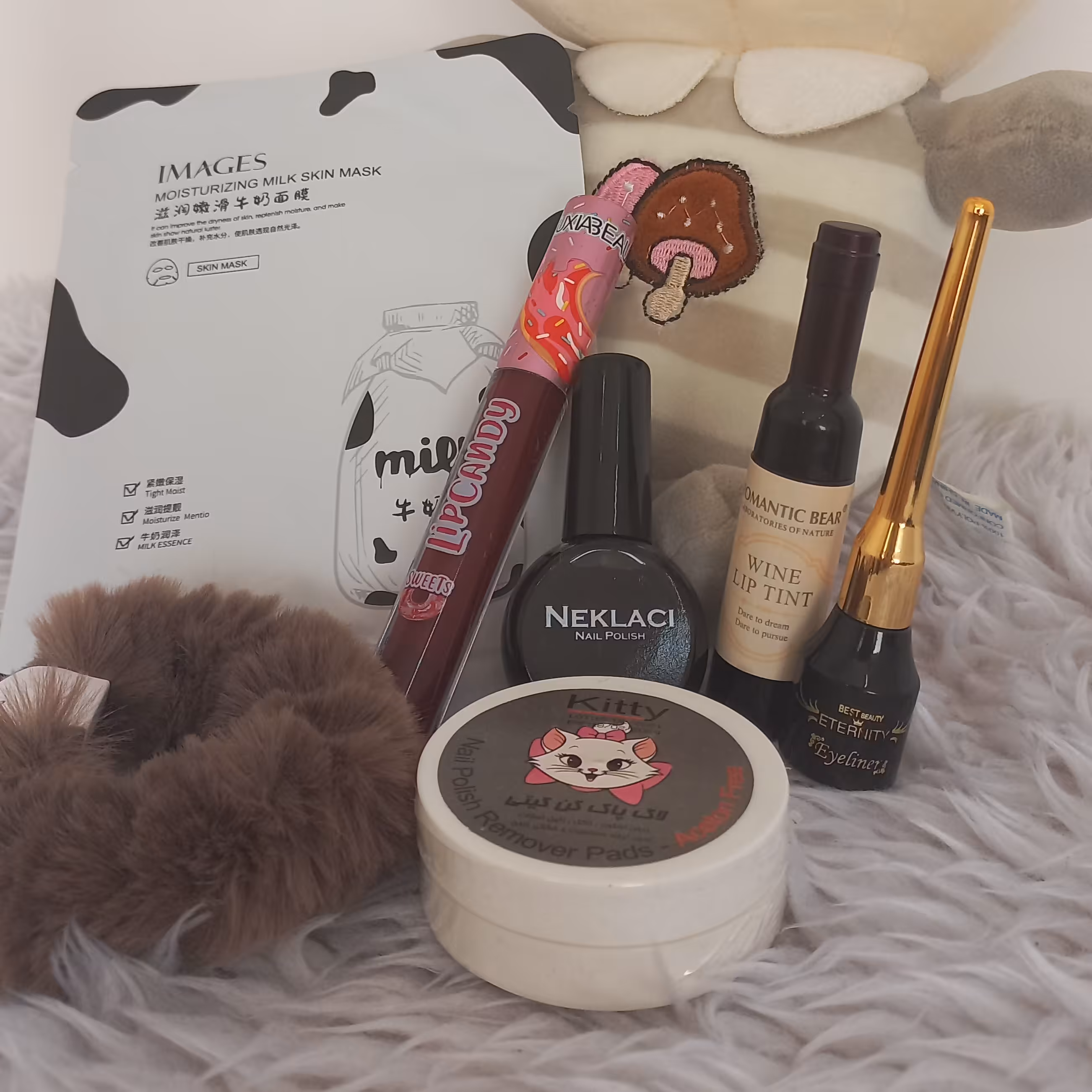 پک هدیه اقتصادی لوازم آرایشی مشکی