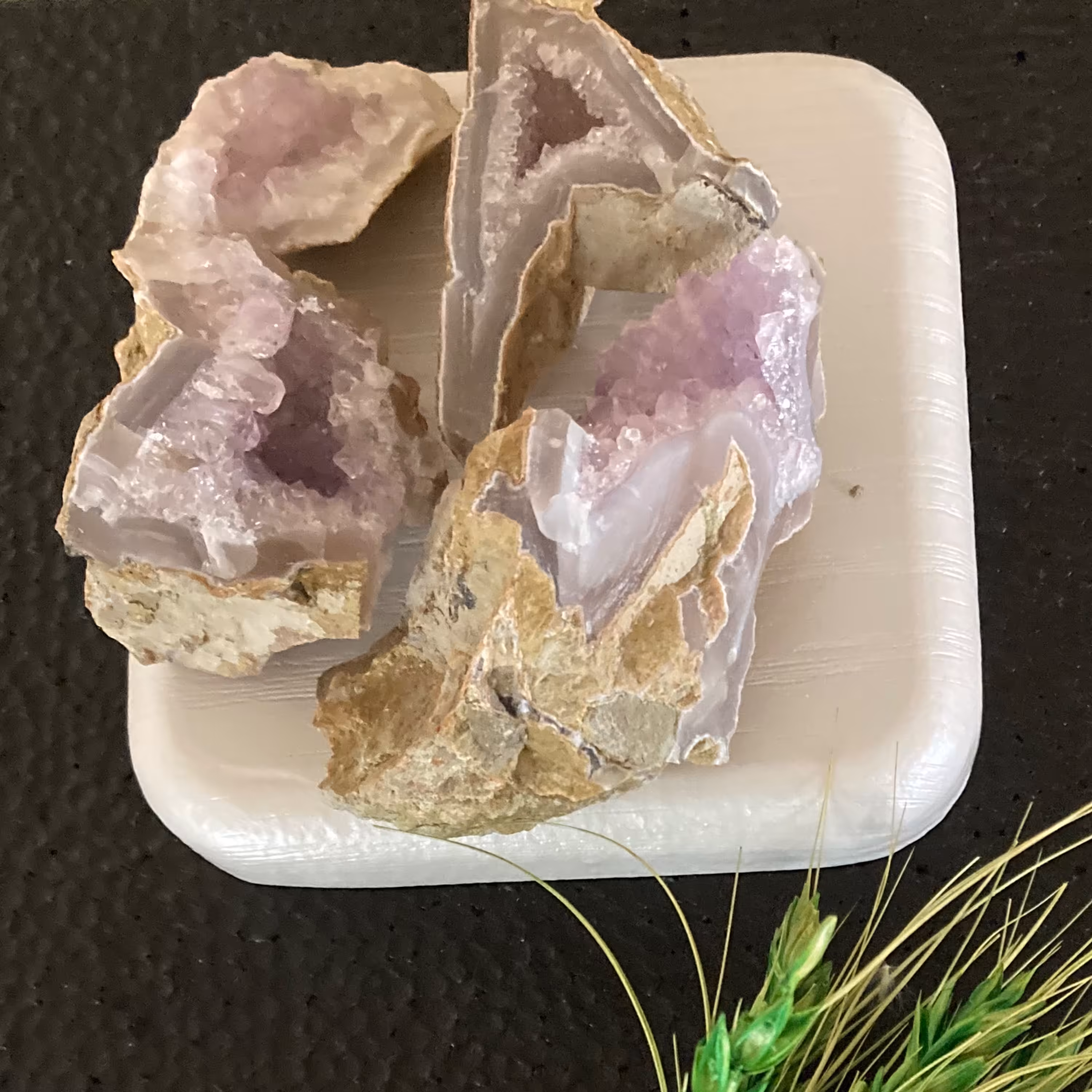 سنگ راف  امیتیست مدل مینیاتوری. 4 عددی.ارسال به تهران رایگان