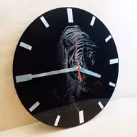 ساعت دیواری از جنس پلکسی مشکی براق حکاکی شده با لیزر  30 سانتی