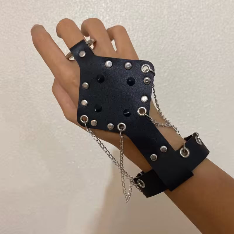 دستبند چرم  کار دست کد 004