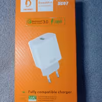 شارژر  18 واتی dc07 دنمن ، فست شارژ ، رنگ سفید ، کیفت خوب 