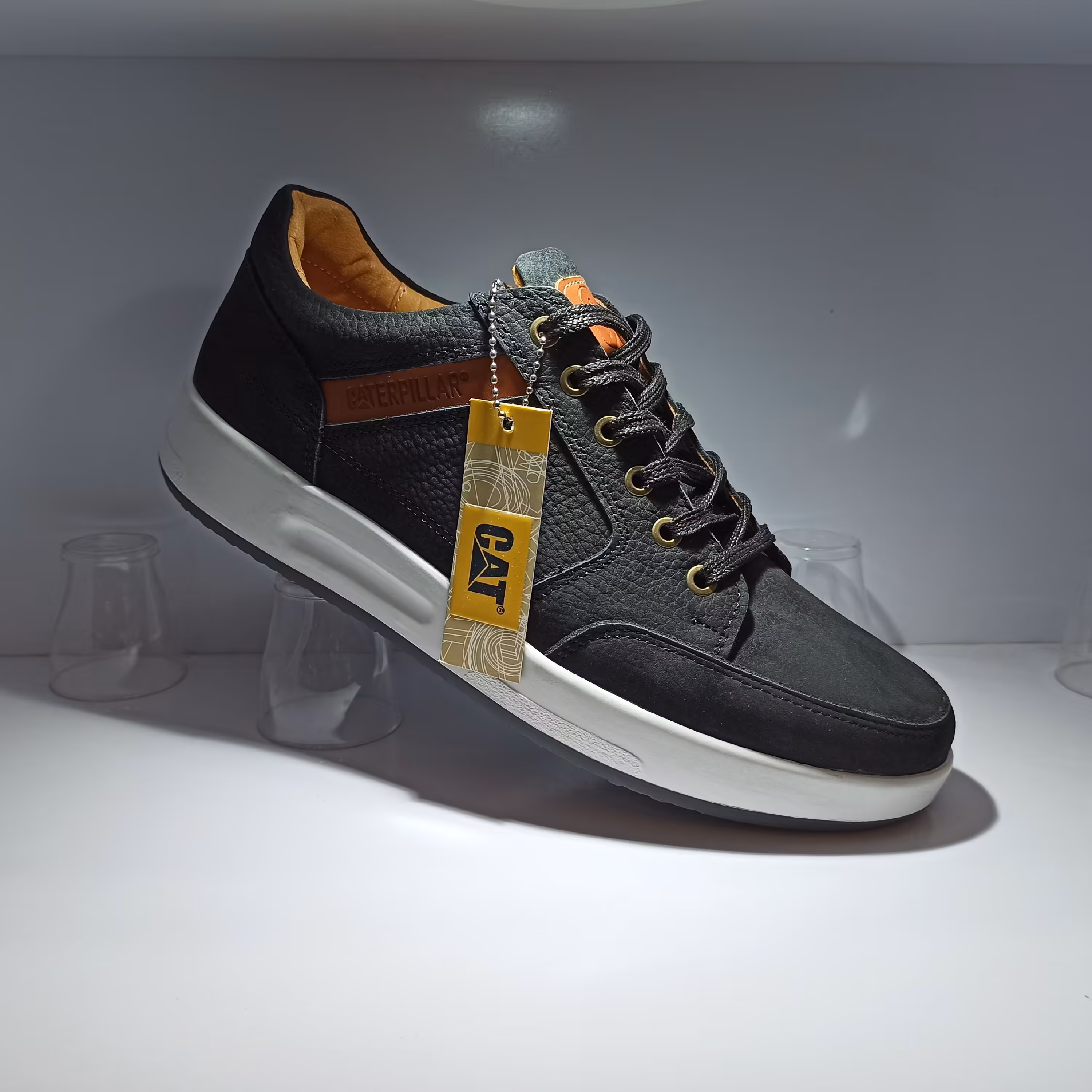 اسپرت بندی تمام چرم طبیعی درجه یک مشکی