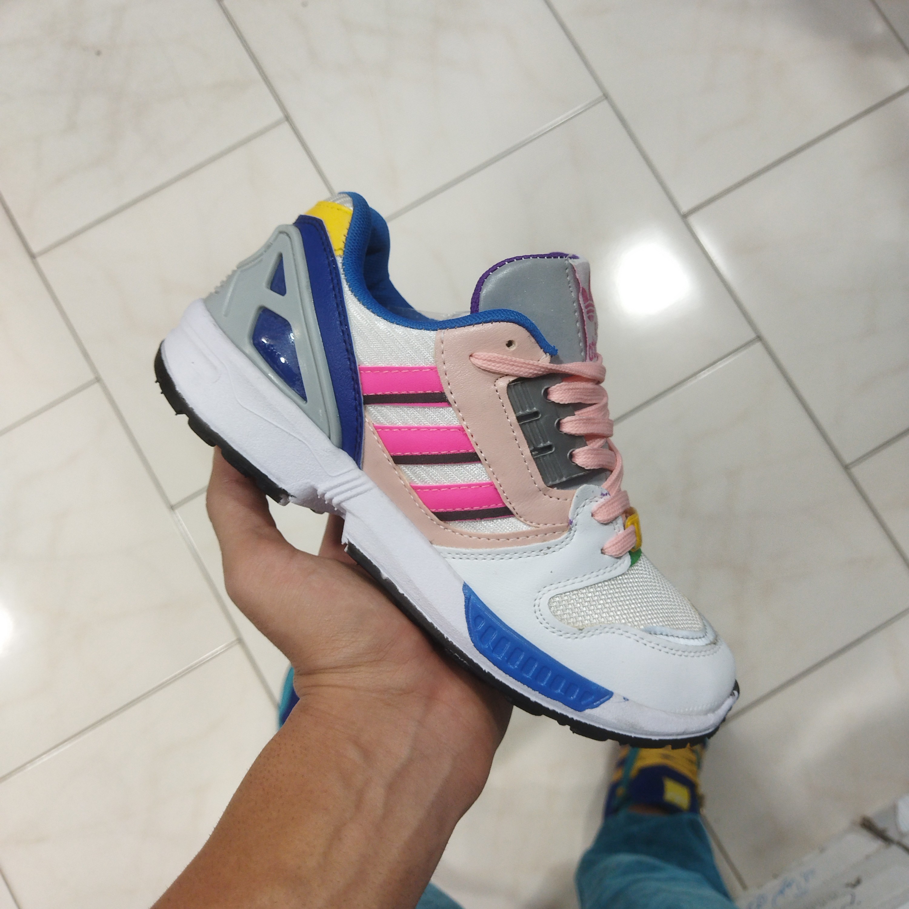 کفش کتونی آدیداس zx