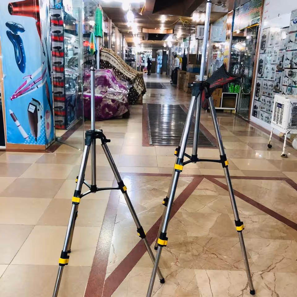 پایه تلسکوپی تراز لیزری،دوربین