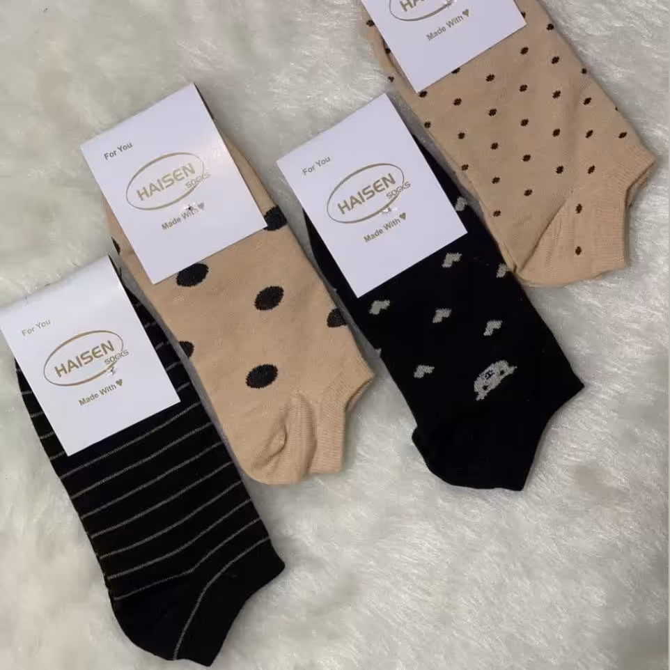 جوراب مچی طرح خالخالی