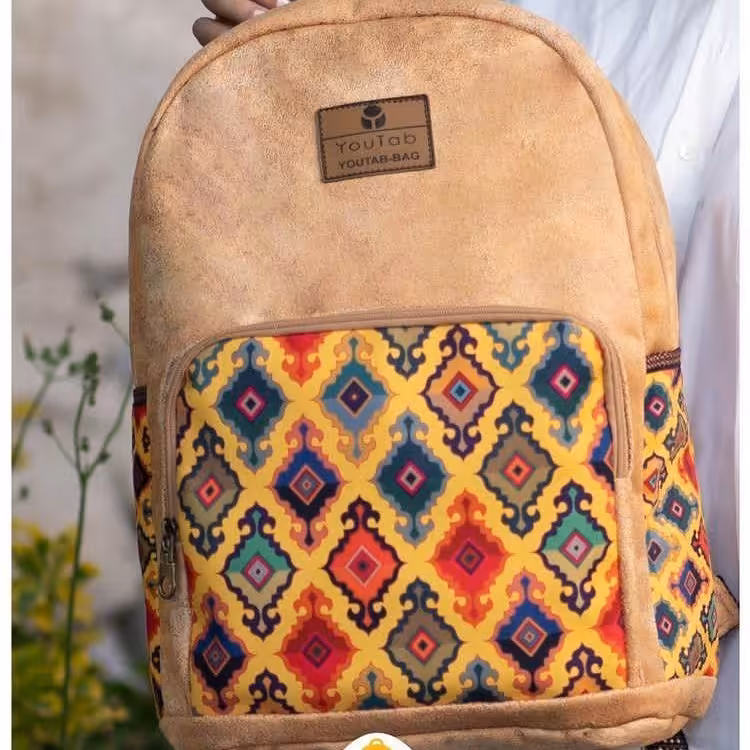 کوله پشتی سنتی طرحدار یوتاب با پارچه میکرو درجه یک و فینو و چرم دوزی داخل کیف مد