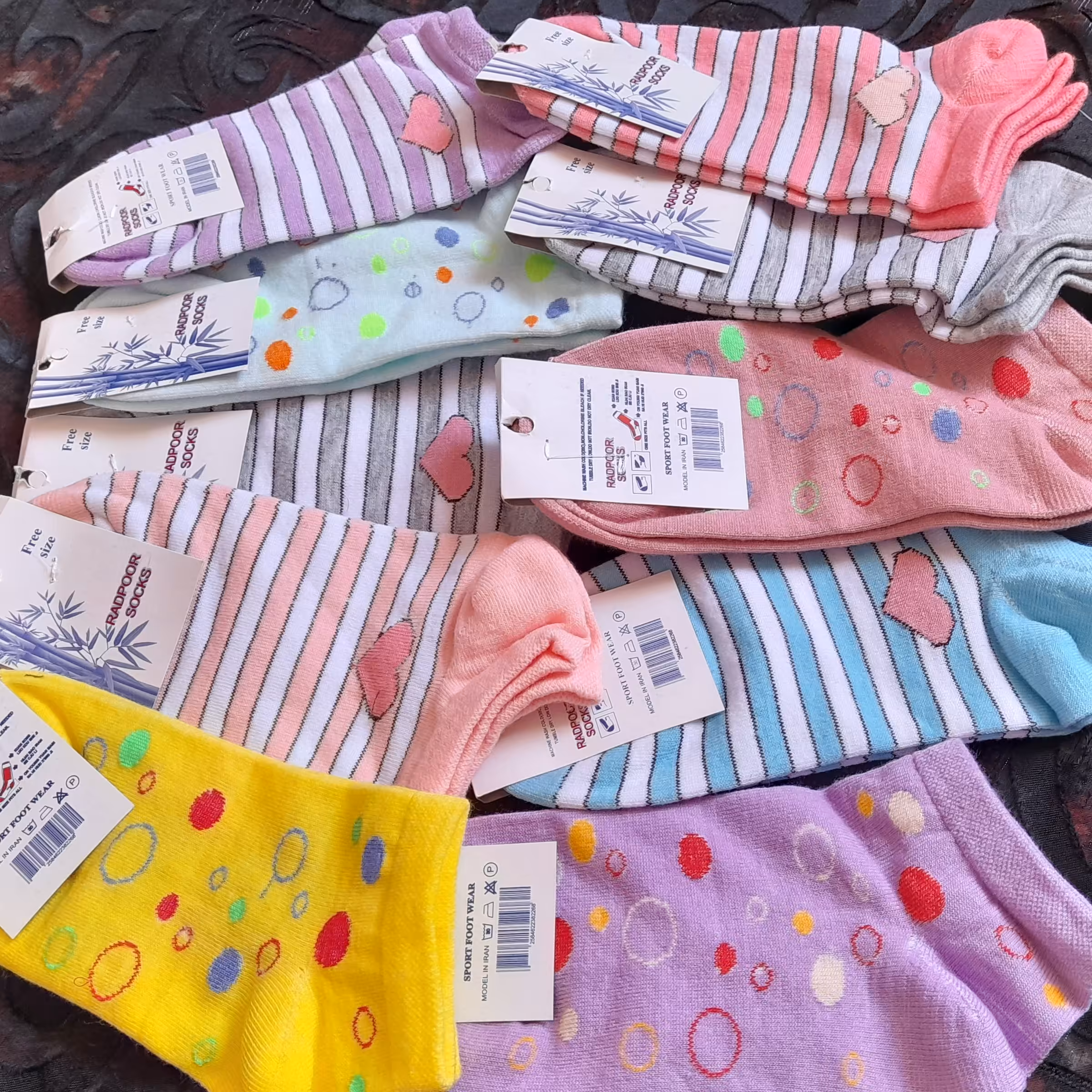 جوراب مردانه وزنانه ودخترانه