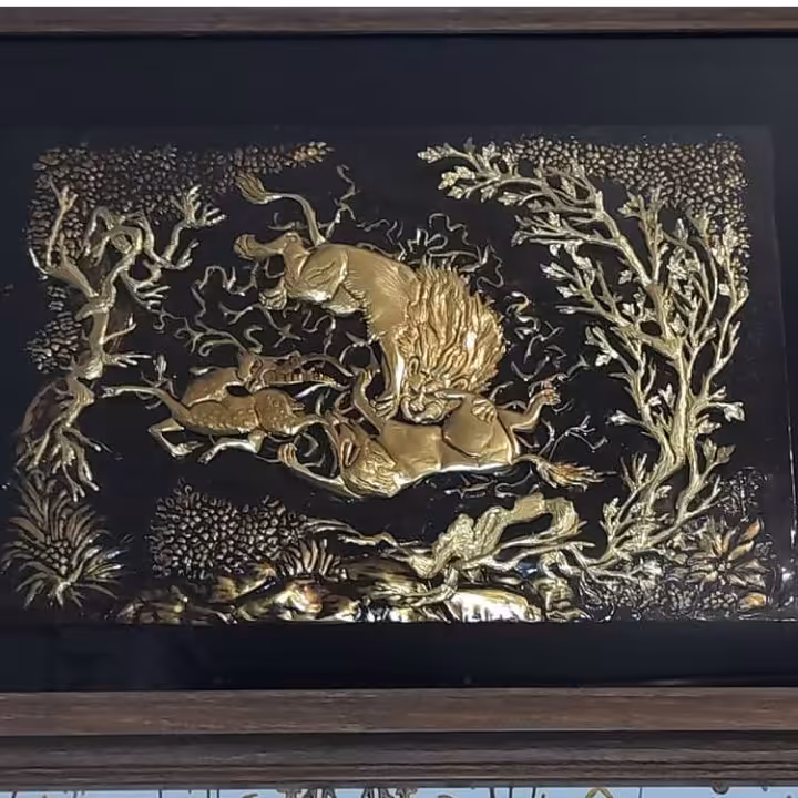 تابلو  برنجی، کار دست، طرح نبرد هستی ، ابعاد 60 در 70 قاب شده ،ارسال با باربری پسکرایه، موجودی یک عدد