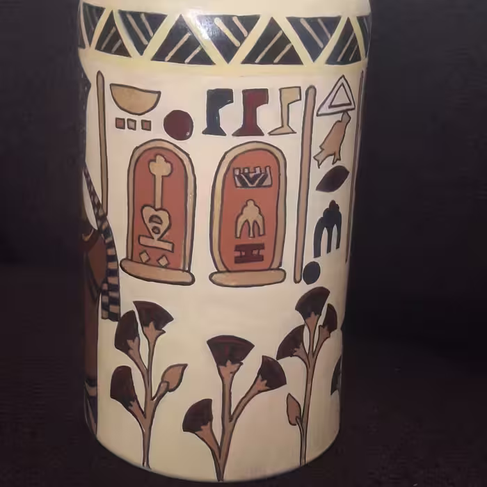 گلدان سفالی