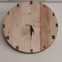 ساعت دیواری چوبی 