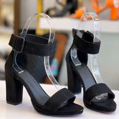 صندل پاشنه دار