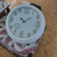 ساعت دیواری