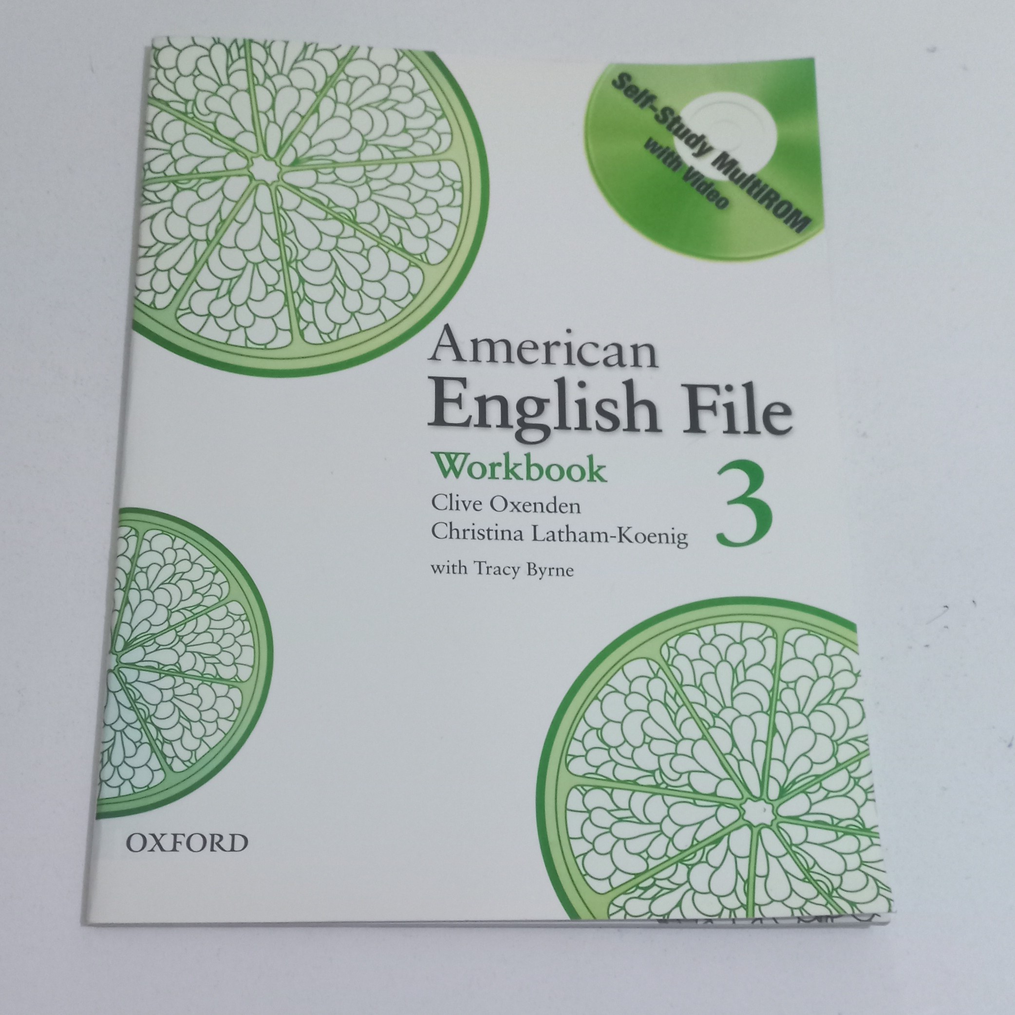 کتاب 3 American English File (ویرایش اول) کتاب اصلی به همراه کتاب ورک بوک و CD نشر OXFORD