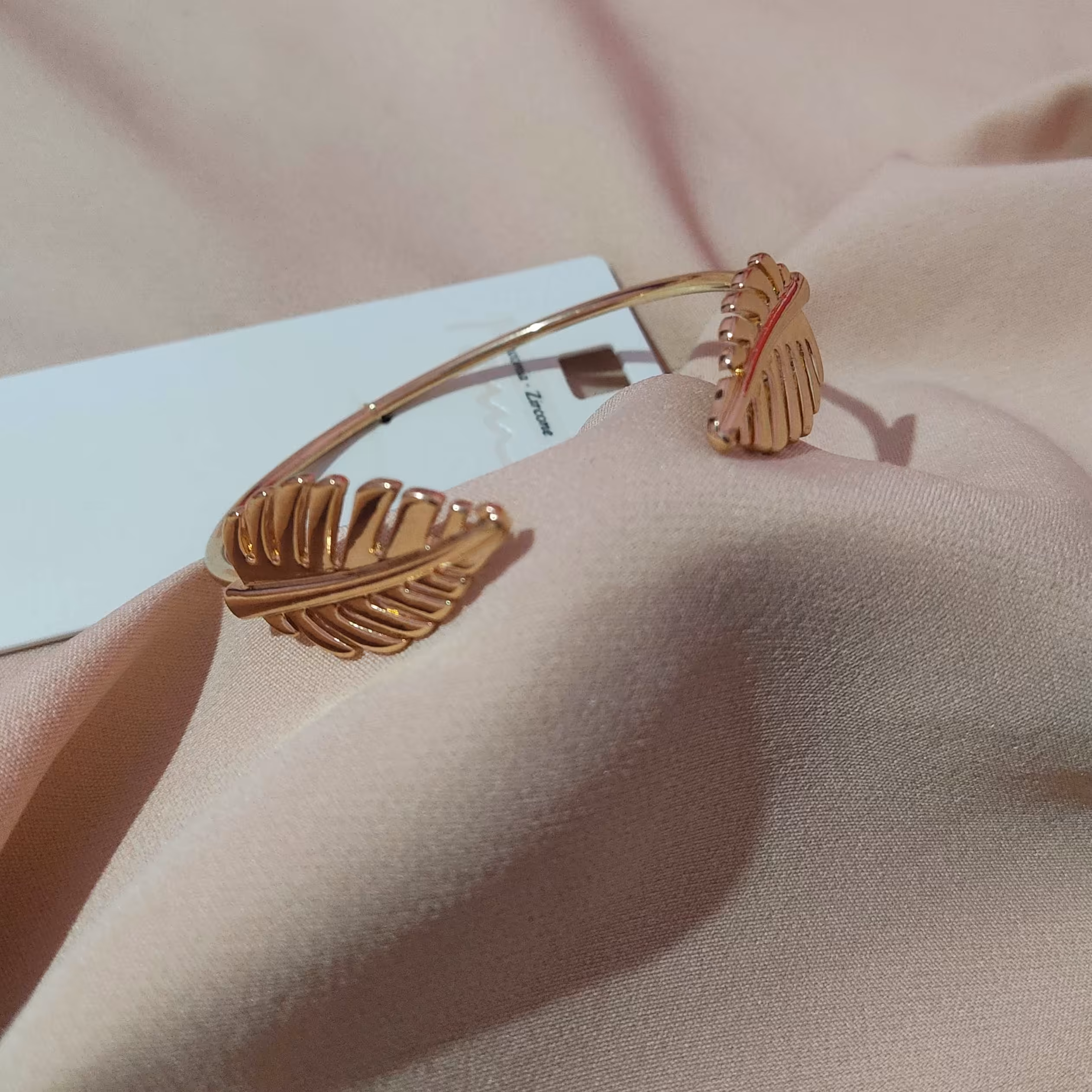 دستبند بنگل برگ