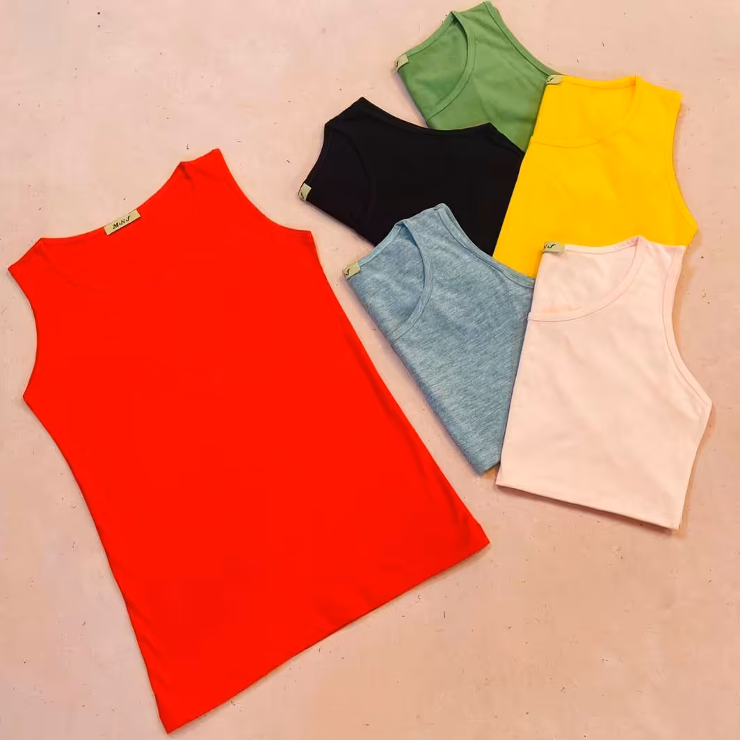 تاپ ساده مناسب برای زیر مانتو