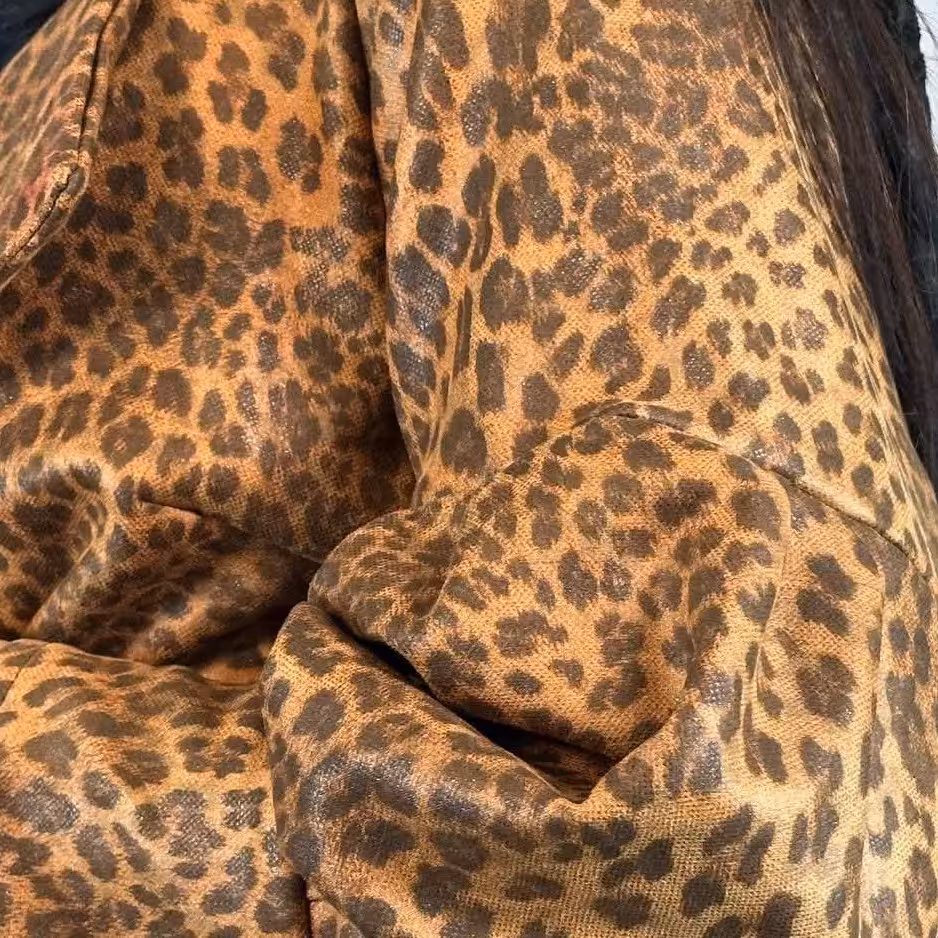 مانتو پلنگی 57 جنس سوییت پشت غواصی گرم بالا دارای رنگ بندی