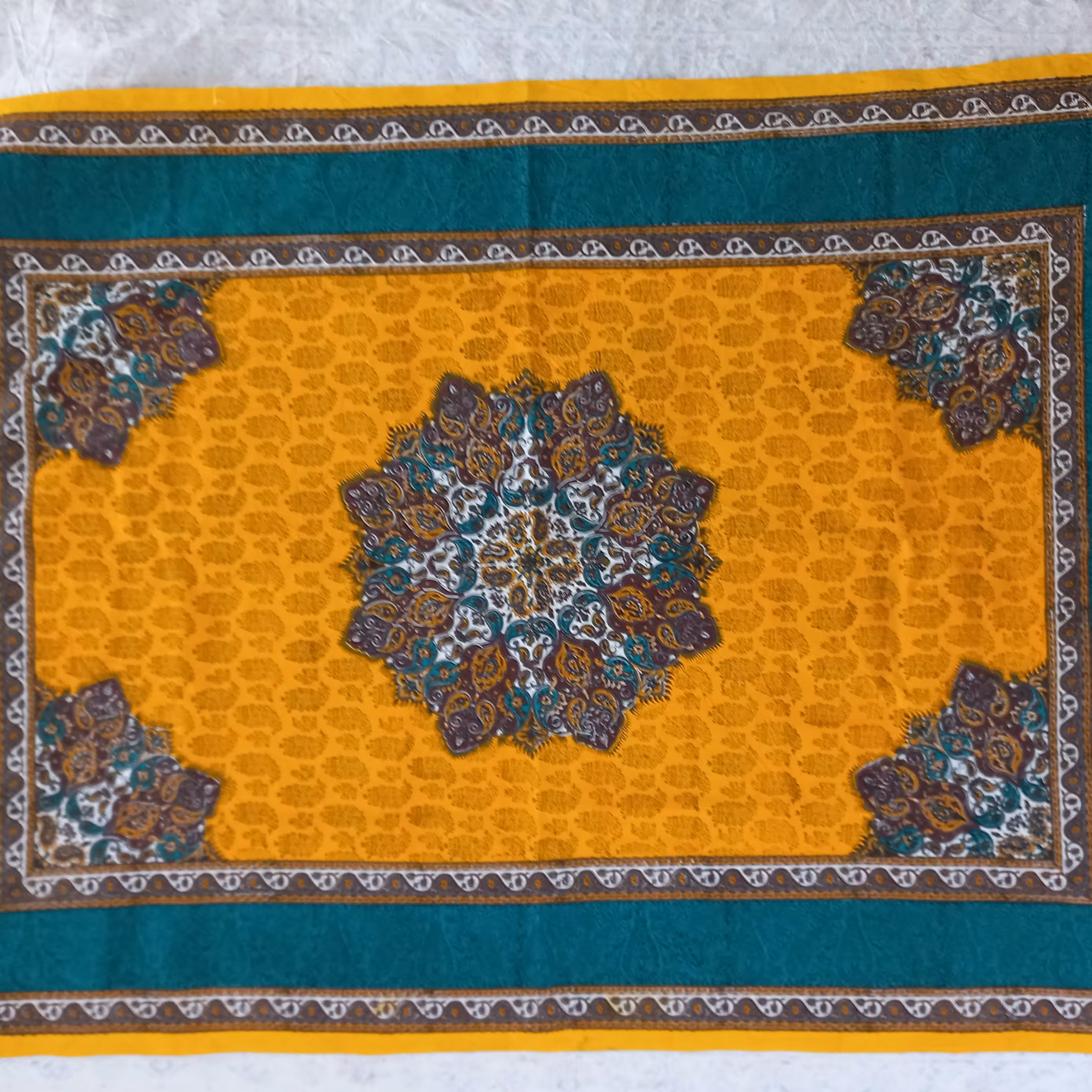 سفره قلمکار ی بسیار زیبا 