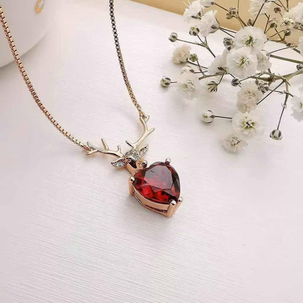 گردنبند زنانه ژوپینگ اصل طرح طلا با آبکاری طلای 18 عیار صنعتی مدل نگین قلب و گوزن شاخدار کد M337 