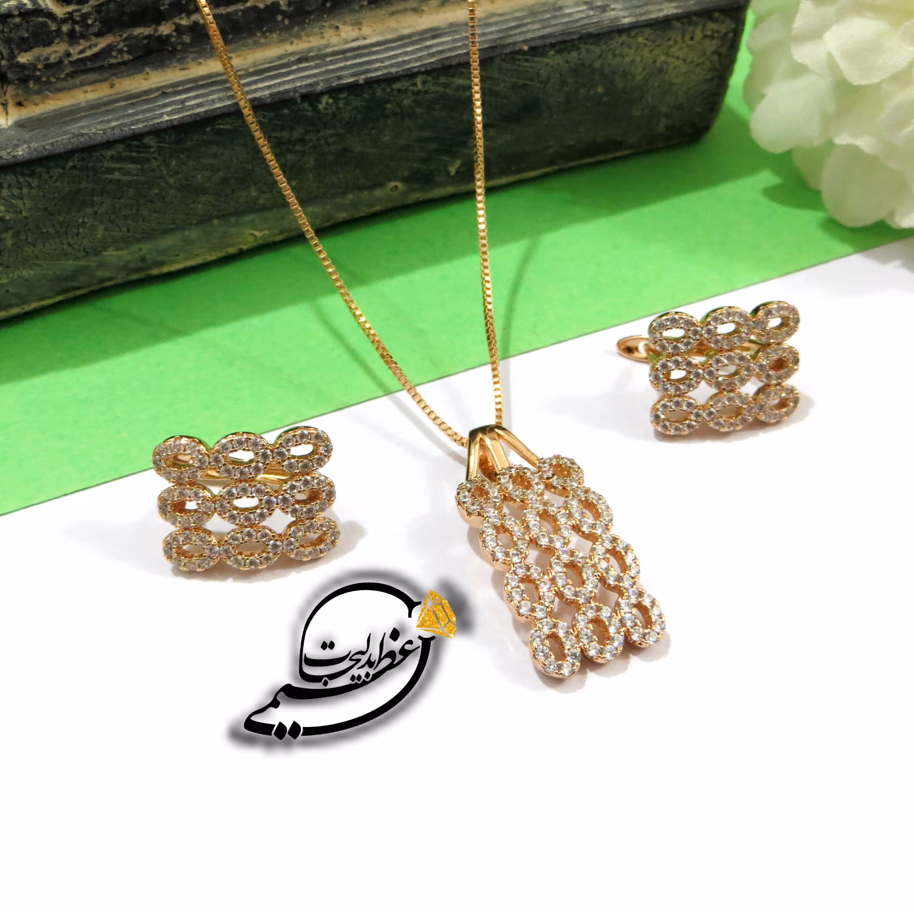 نیم ست برند Xuping از جنس مس و روکش طلای بسیار با کیفیت طرح مجلسی جواهری ظریف کاملا مشابه طلا کد 255