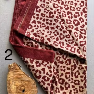 شال موهر منگوله دار  ️طول 184 در عرض 68 سانت