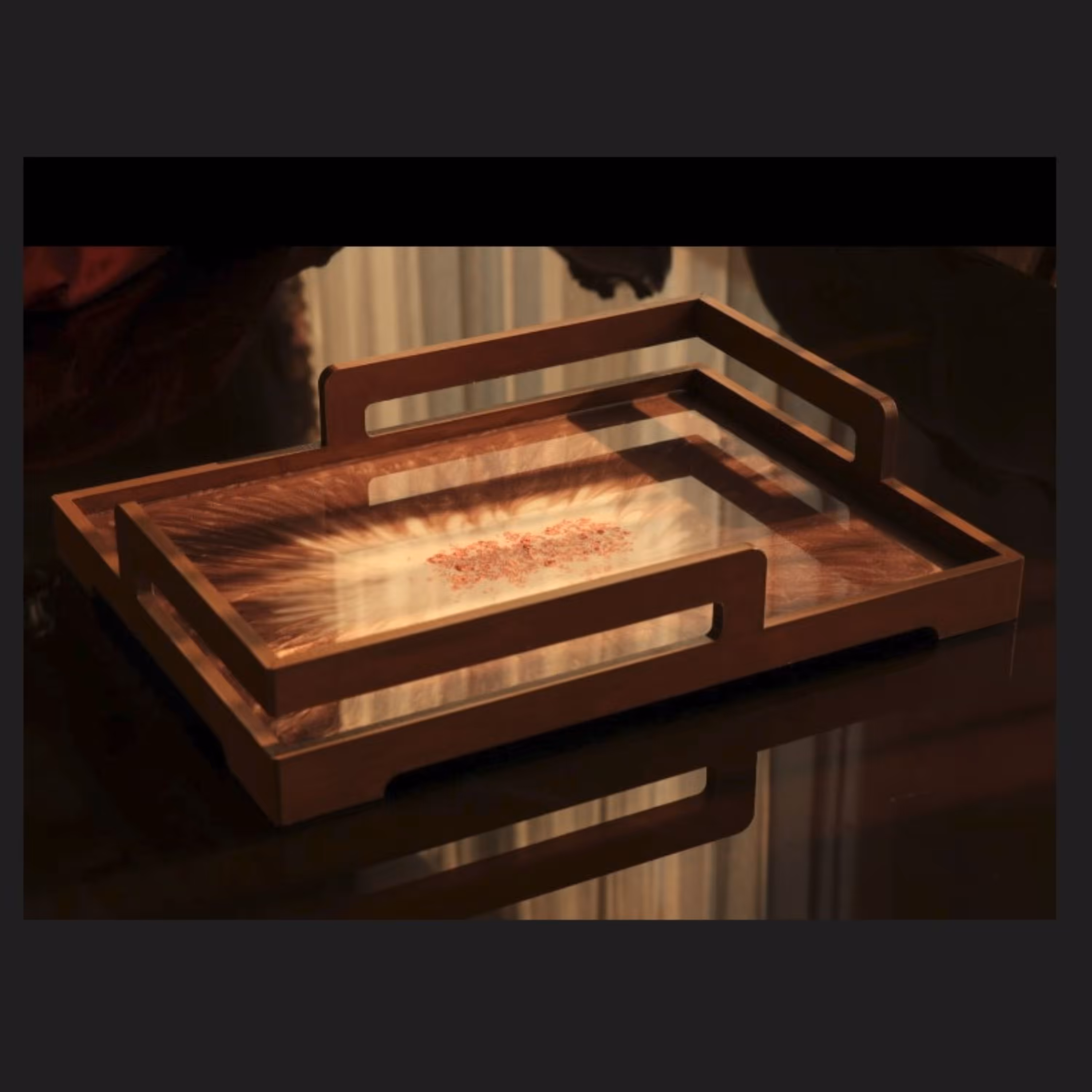 سینی چوبی متوسط با طرح رزین