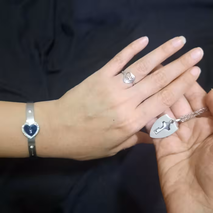 ست گردنبند و دستبند النگویی تمام استیل،رنگ نقره ای،20 گرم