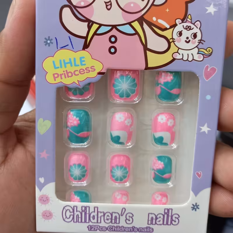 ناخن مصنوعی بچه گانه 12 عددی با چسب دولبه طرح 2 | amazonchi