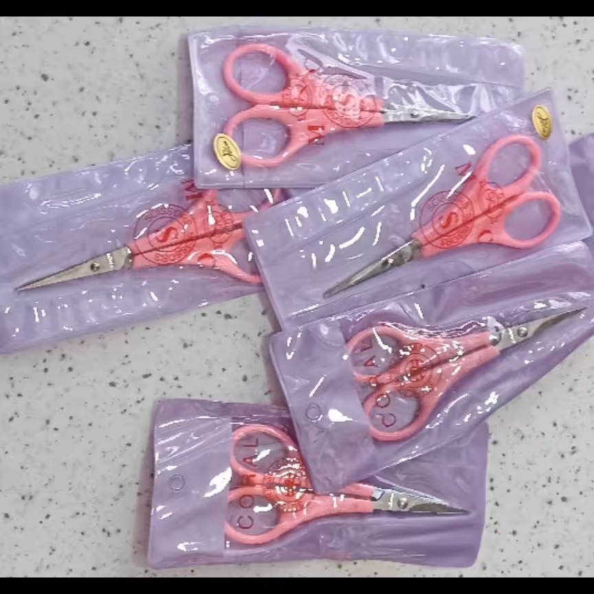 قیچی  ابرو 444دسته صورتی