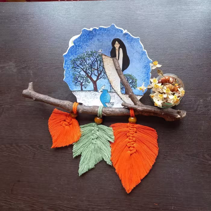 دیوارکوب سفالی رنگ آبی نقاشی دختربهار