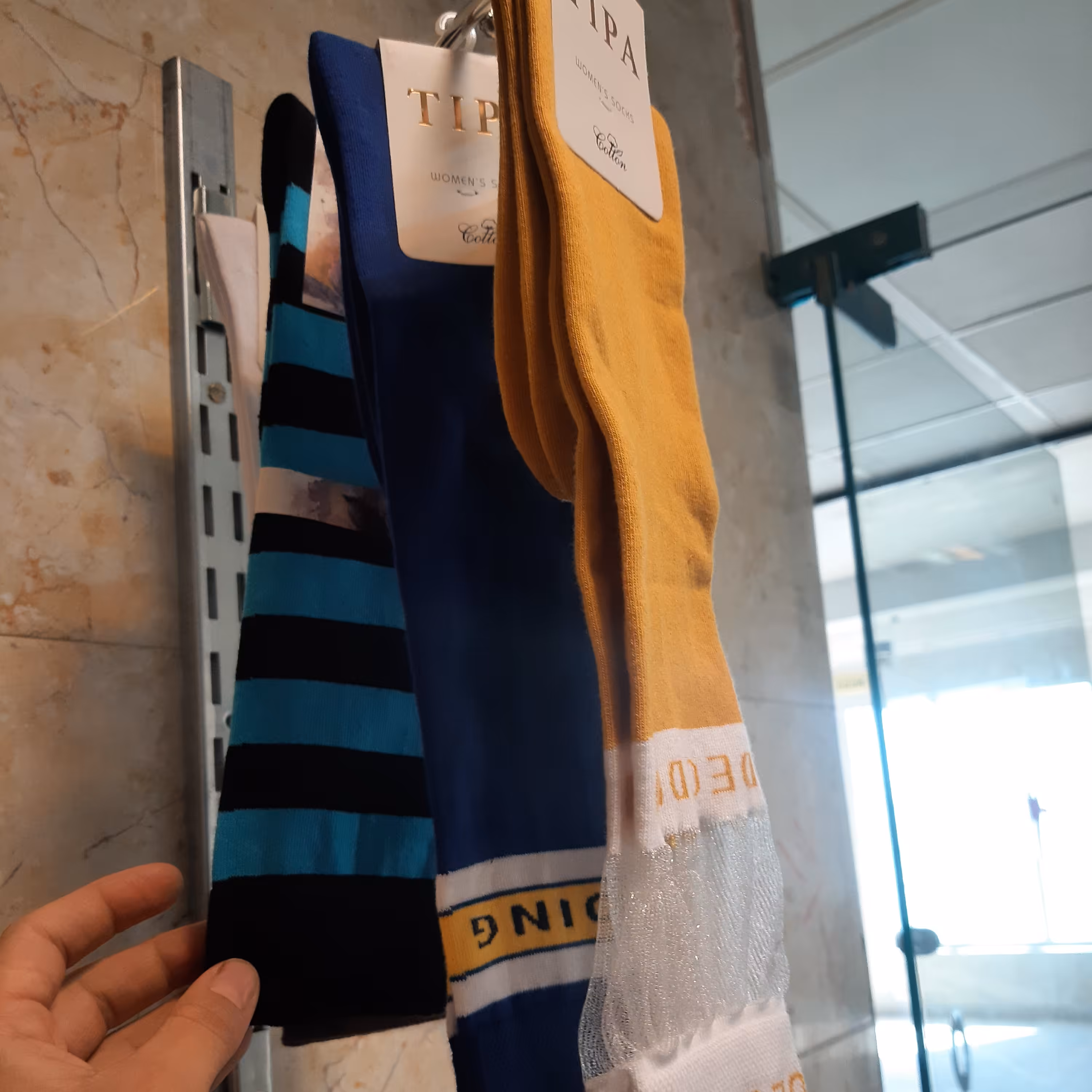 جوراب ورزشی زیر زانو ساق دار