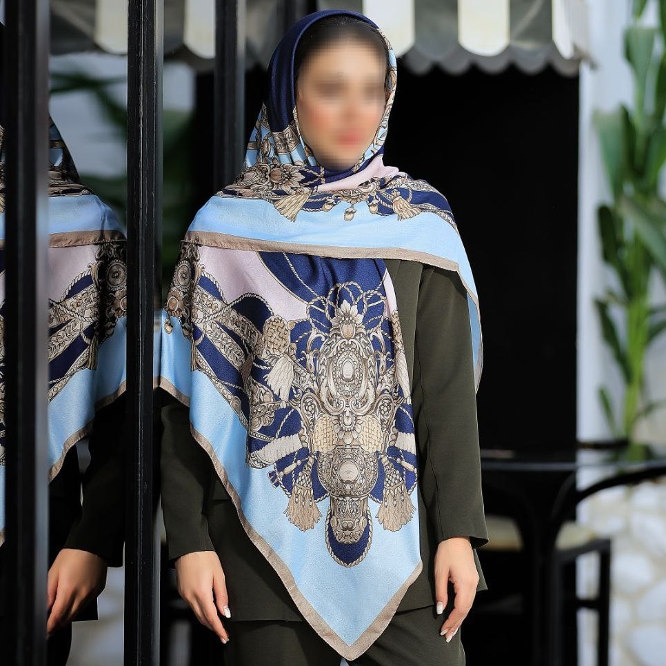 روسری نخی پاییزه سورمه ای