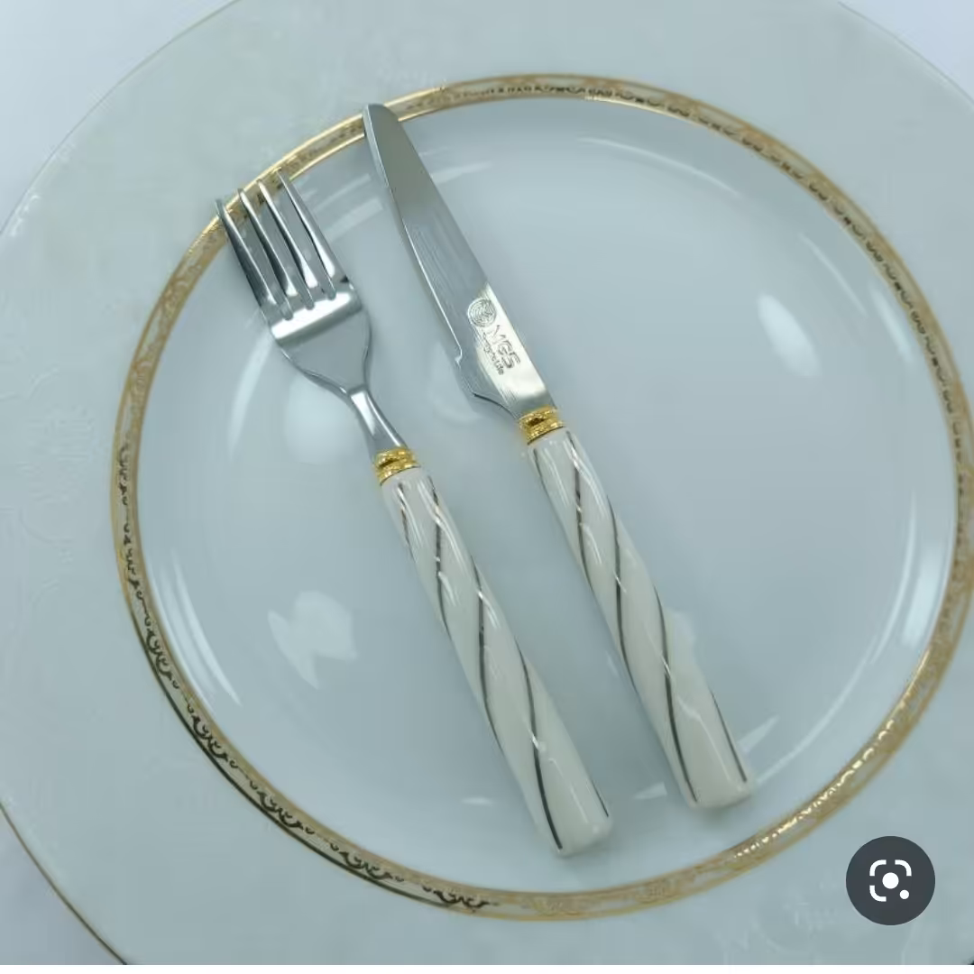 کاردو چنگال دسته سرامیکی مدل پیچی یا پیچکی