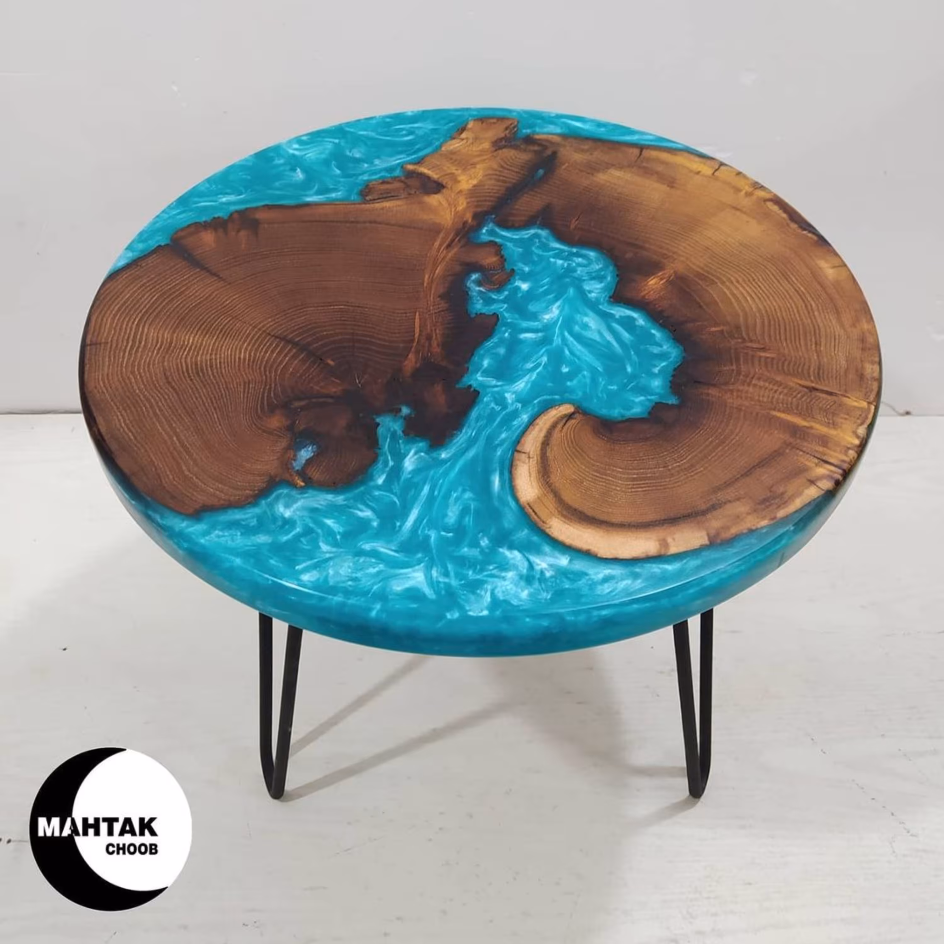 میز عسلی روستیک کد TM03 (چوب  توت و رزین)